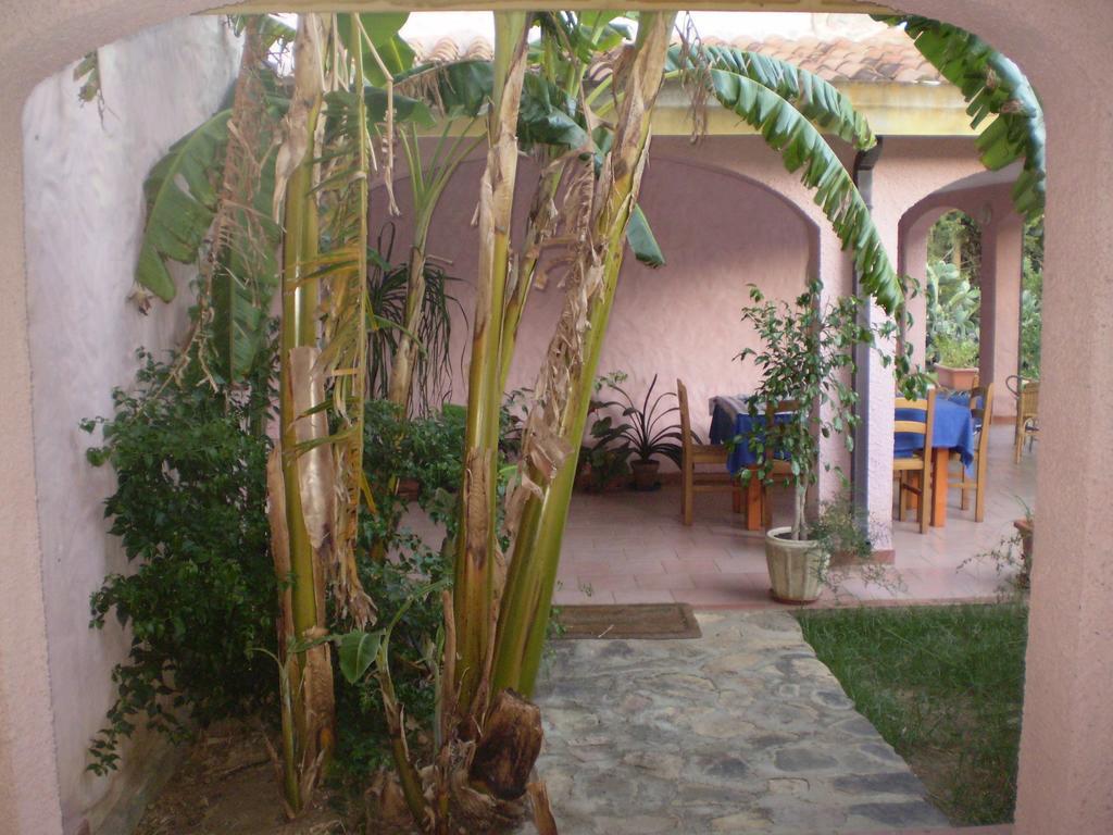 Hotel S'Obreschida Castiadas Exterior photo